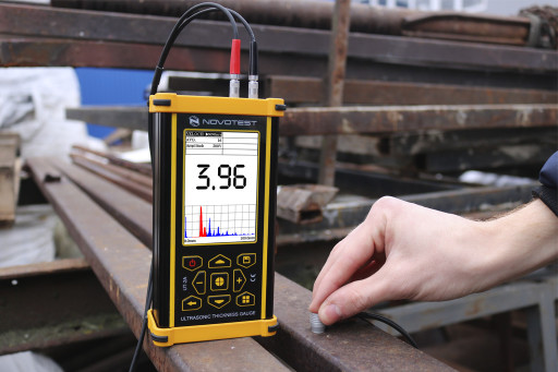 Ultrasonic Thickness Gauge UT-2A use it at measuring rusty metal